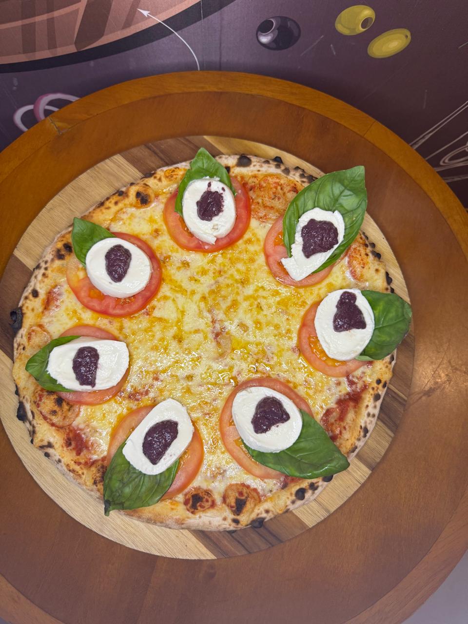 Pizza Caprese da Nuoro Pizzaria